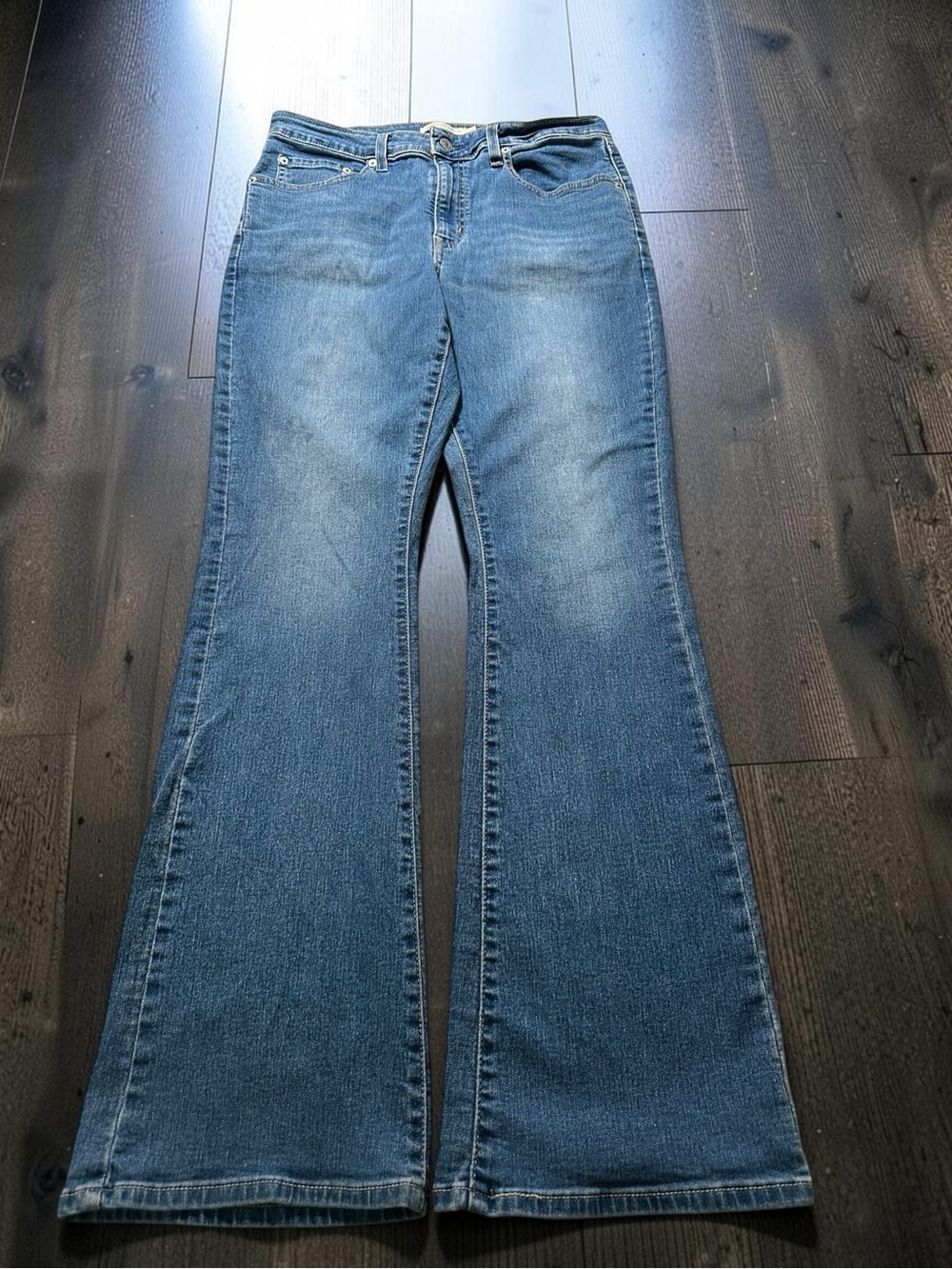 Levi's 725 Women's High Rise Blue Boot Cut Jeans